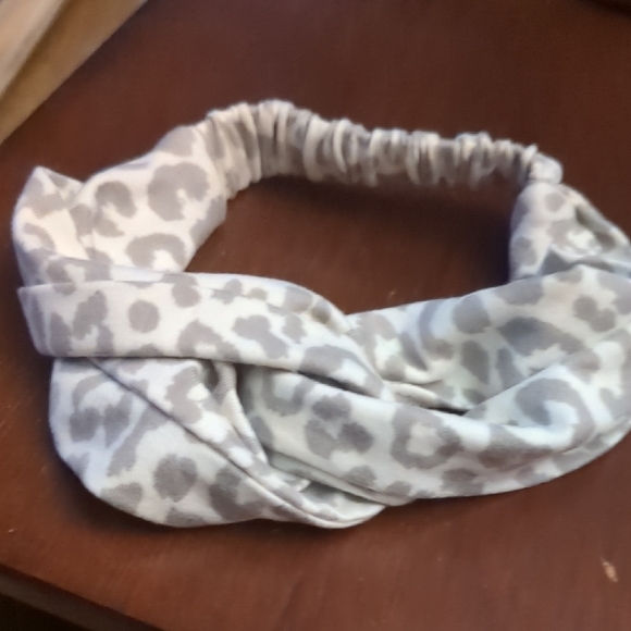 Adorable Newborn Hair Accessories - Picture 7 of 8